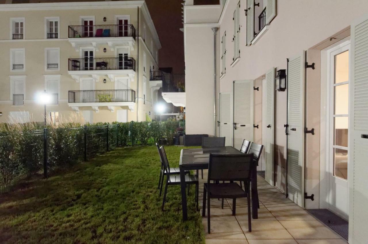 Red-Line Apartment Serris Exterior photo